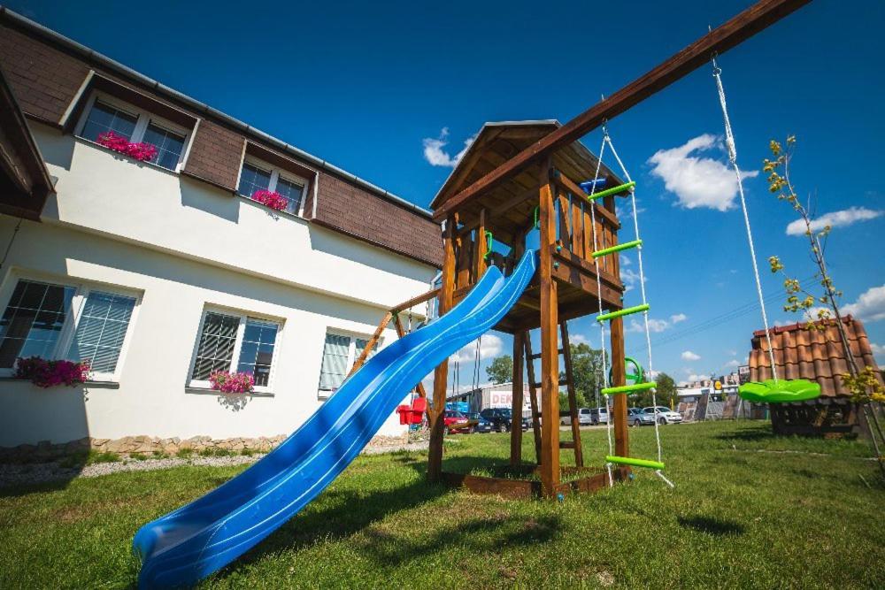 Apartmány MINATA Liptovský Mikuláš Esterno foto